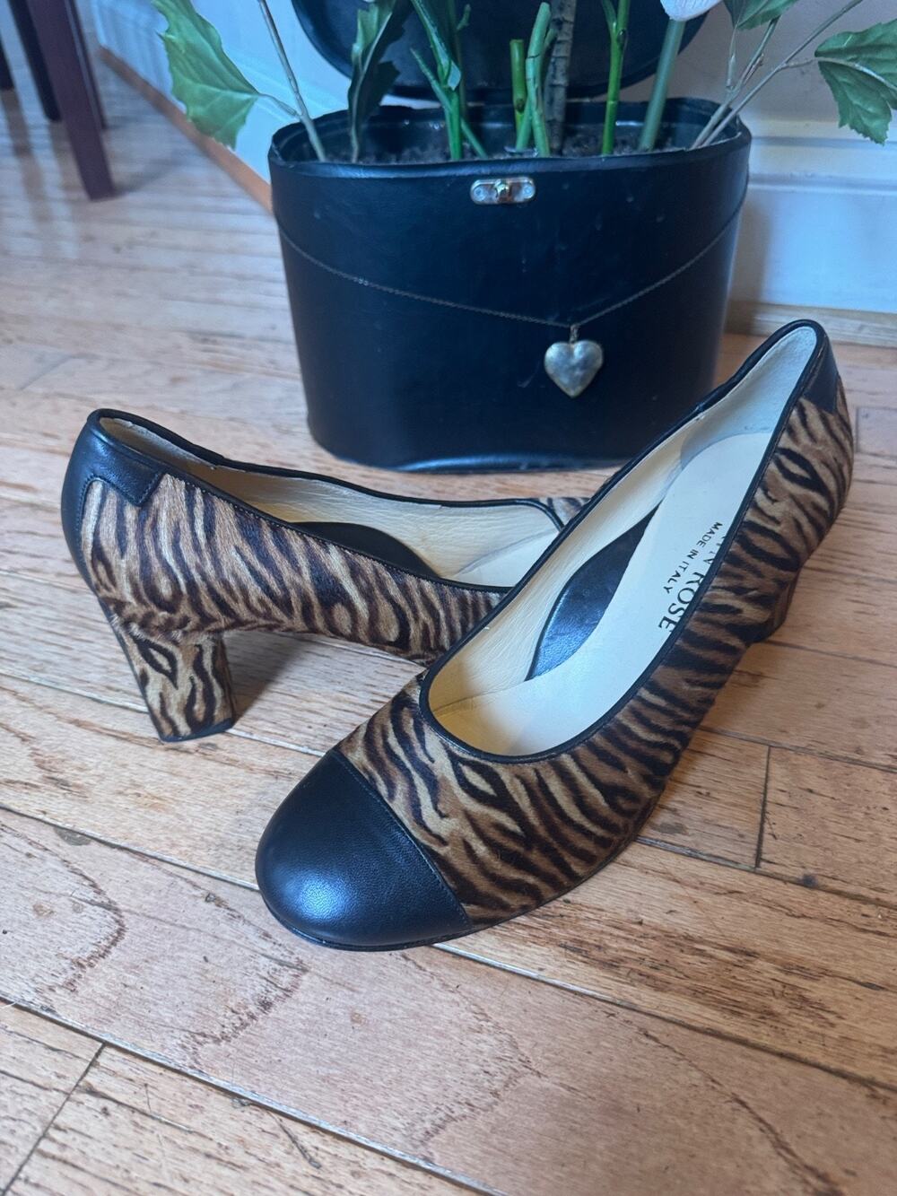 Women's Taryn Rose Animal Print Heels Shoes 39.5 US 9.5